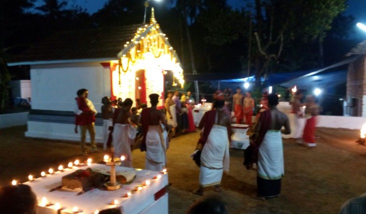 Nayanar road puthiyandi kavu (1)